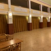 Divadelní opony Praha - Šití opon a závěsů - divadla, hotely, kulturní a sportovní zařízení, hrady a zámky